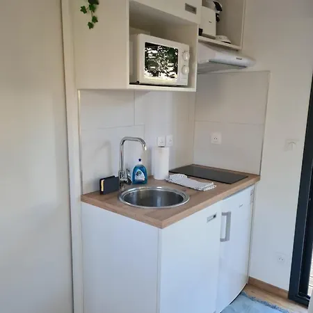 Le Cube Apartment Sommieres Exterior photo