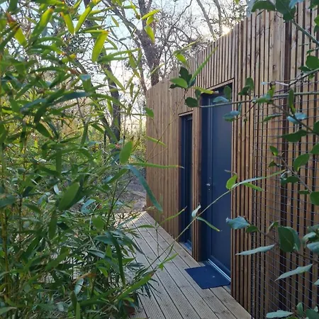 Le Cube Apartment Sommieres Exterior photo